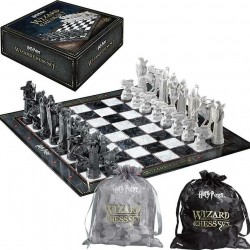 The Noble Collection Harry Potter Chess set Wizards Chess