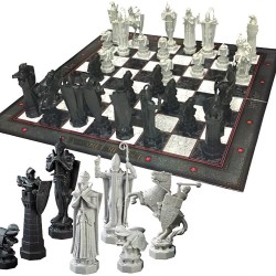 The Noble Collection Harry Potter Chess set Wizards Chess