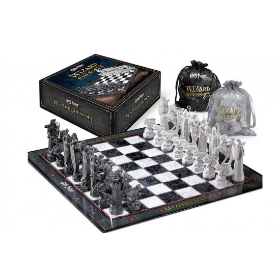 The Noble Collection Harry Potter Chess set Wizards Chess