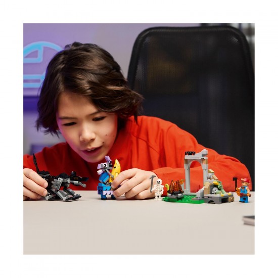 Lego Fortnite®: Κατασκήνωση του Peely και της Sparkplug 77075